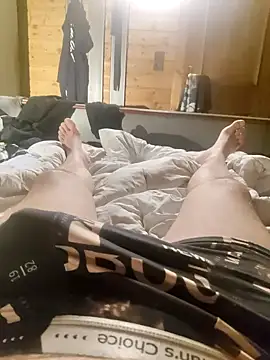 rob21515 online show from 02-04-26, 03:23