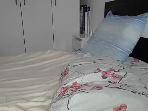 petite danielle online show from 02-09-26, 10:19