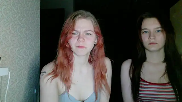 Snapshot of Poppy_sun chatting on 10-13-25, 08:20 Poppy sun online show from 10-13-25, 08:20