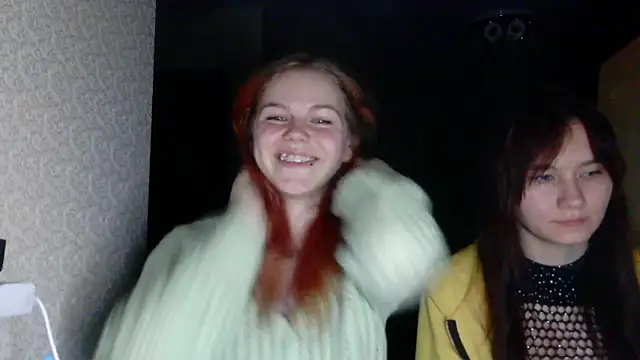 Snapshot of Poppy_sun chatting on 10-23-25, 09:13 Poppy sun online show from 10-23-25, 09:13