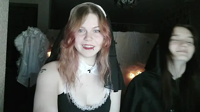 Snapshot of Poppy_sun chatting on 10-30-25, 08:53 Poppy sun online show from 10-30-25, 08:53