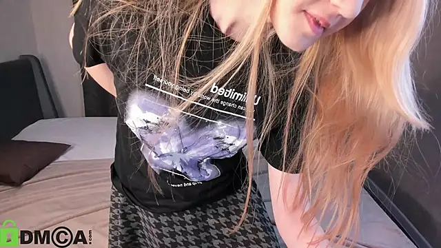 Snapshot of Sylvia_Ortiz chatting on 10-08-25, 09:40 Sylvia Ortiz online show from 10-08-25, 09:40