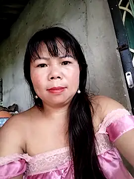 Snapshot of lusy-00 chatting on 09-18-25, 04:14 lusy-00 online show from 09-18-25, 04:14