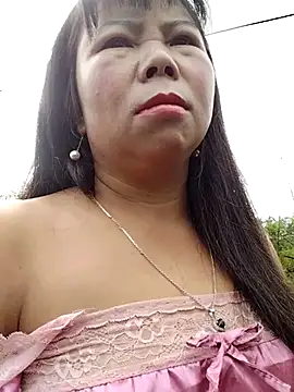 Snapshot of lusy-00 chatting on 10-02-25, 01:23 lusy-00 online show from 10-02-25, 01:23