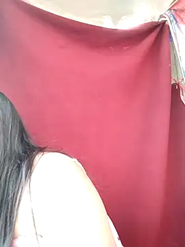 Snapshot of lusy-00 chatting on 11-26-25, 01:28 lusy-00 online show from 11-26-25, 01:28