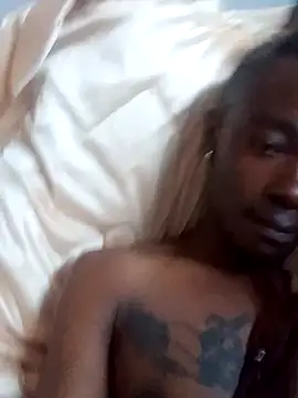 Snapshot of Nykho17 chatting on 09-29-25, 12:10 Nykho17 online show from 09-29-25, 12:10