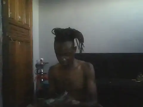 Snapshot of Nykho17 chatting on 10-16-25, 04:19 Nykho17 online show from 10-16-25, 04:19