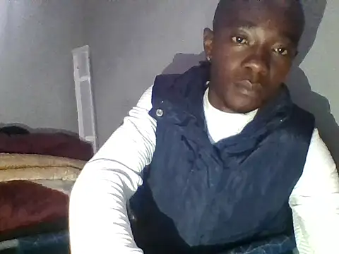 Snapshot of Nykho17 chatting on 10-29-25, 01:13 Nykho17 online show from 10-29-25, 01:13