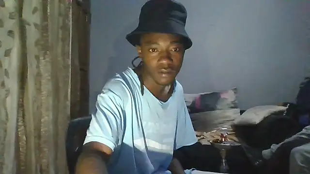 Snapshot of Nykho17 chatting on 11-20-25, 06:29 Nykho17 online show from 11-20-25, 06:29