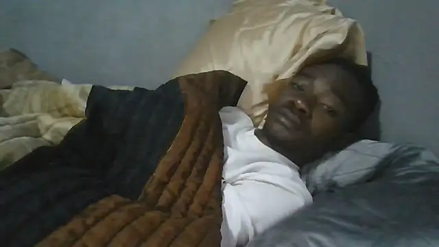 Snapshot of Nykho17 chatting on 11-25-25, 12:43 Nykho17 online show from 11-25-25, 12:43