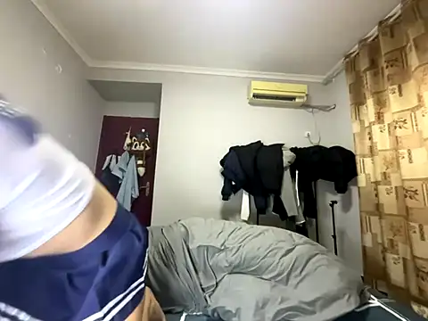 jingjing005 online show from 12-23-25, 09:29