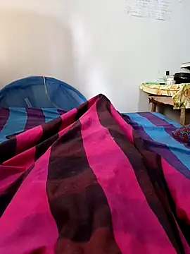 Snapshot of SHIFT1234 chatting on 09-11-25, 06:35 SHIFT1234 online show from 09-11-25, 06:35