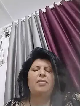 Snapshot of Jann_Riya333 chatting on 08-06-26, 11:06 Jann Riya333 online show from 08-06-26, 11:06