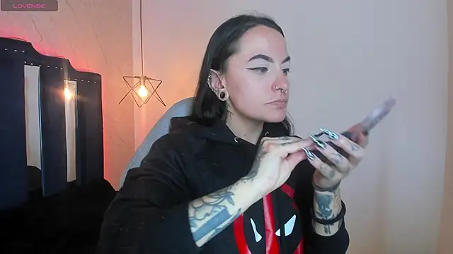 Snapshot of Zami_Escobar_of chatting on 09-30-25, 07:30 Zami Escobar of online show from 09-30-25, 07:30