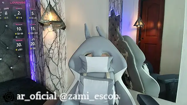 Snapshot of Zami_Escobar_of chatting on 10-03-25, 07:22 Zami Escobar of online show from 10-03-25, 07:22