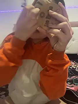 Snapshot of Ashly_cutee chatting on 11-02-25, 10:23 Ashly cutee online show from 11-02-25, 10:23