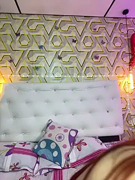 Snapshot of Ashly_cutee chatting on 04-24-26, 09:28 Ashly cutee online show from 04-24-26, 09:28