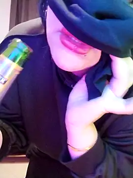 lilyan12 online show from 04-24-26, 11:18