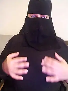 lilyan12 online show from 04-26-26, 11:02