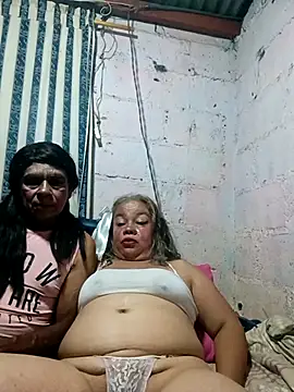 Snapshot of margaritamadura chatting on 09-09-25, 12:32 margaritamadura online show from 09-09-25, 12:32