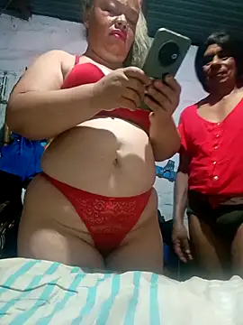 Snapshot of margaritamadura chatting on 09-27-25, 01:32 margaritamadura online show from 09-27-25, 01:32