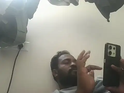 Snapshot of king_godgm chatting on 10-13-25, 04:29 king godgm online show from 10-13-25, 04:29