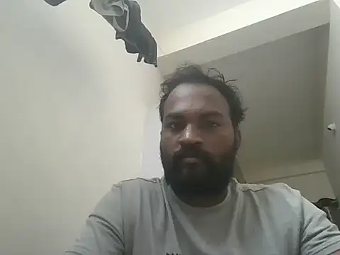 Snapshot of king_godgm chatting on 10-17-25, 04:09 king godgm online show from 10-17-25, 04:09