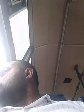 Snapshot of king_godgm chatting on 11-19-25, 04:23 king godgm online show from 11-19-25, 04:23