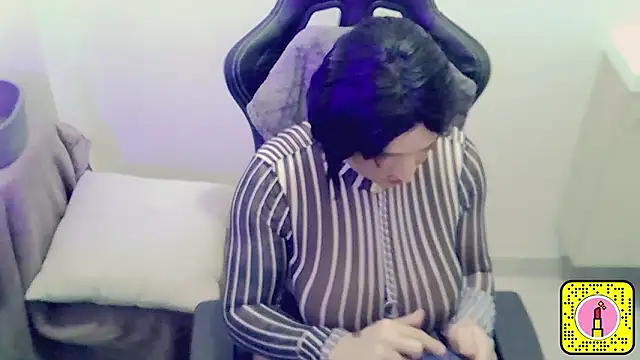 Snapshot of Morgane818181 chatting on 01-09-26, 08:10 Morgane818181 online show from 01-09-26, 08:10