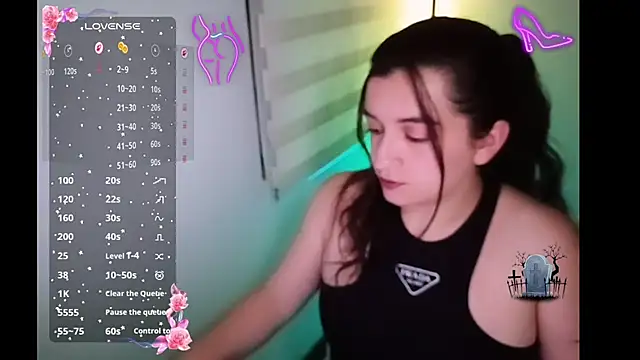 DanniG2000  online show from 10-30-25, 04:25