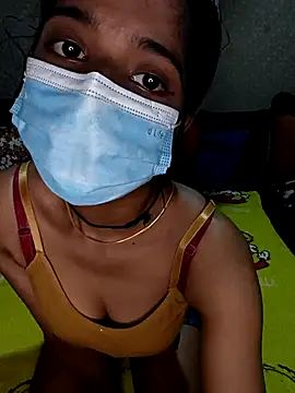 Snapshot of emali_baba chatting on 11-29-25, 04:26 emali baba online show from 11-29-25, 04:26