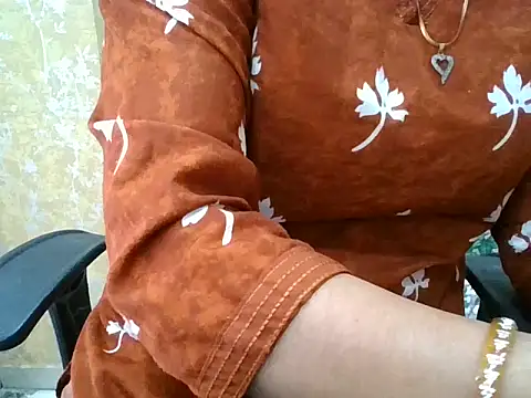 Roshani hoty online show from 05-22-26, 07:26