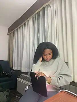 princesslivv online show from 02-12-26, 05:35