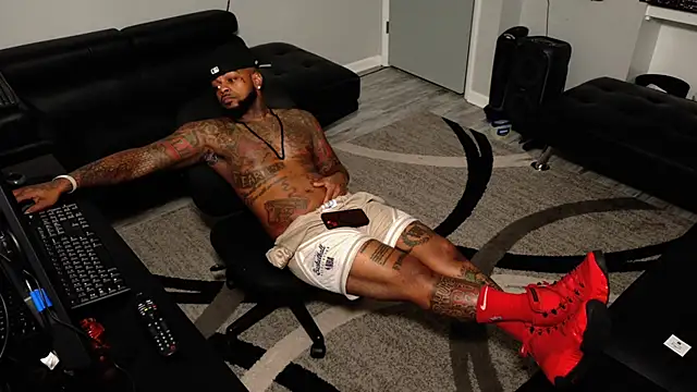 SLANGONDEMHOES online show from 02-10-26, 09:19