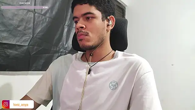 Snapshot of jonhsebastiann chatting on 12-17-25, 04:29 jonhsebastiann online show from 12-17-25, 04:29