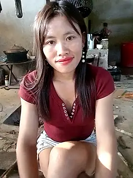 Snapshot of rubi_bae chatting on 05-26-26, 12:28 rubi bae online show from 05-26-26, 12:28