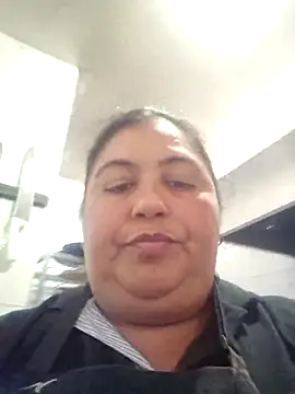 curvy diva  online show from 12-15-25, 09:19