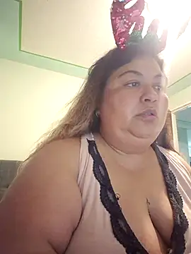 curvy diva  online show from 12-22-25, 11:02