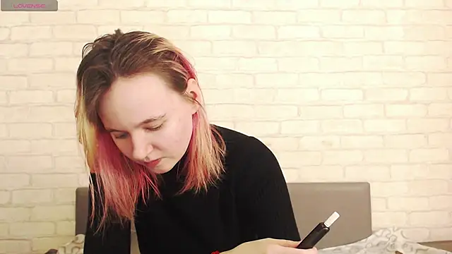 Ericha Stone online show from 03-04-26, 08:09