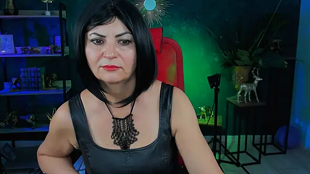 Snapshot of HelenBeler chatting on 12-05-25, 08:34 HelenBeler online show from 12-05-25, 08:34