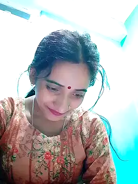 Snapshot of Pahadi_couple chatting on 10-11-25, 10:36 Pahadi couple online show from 10-11-25, 10:36