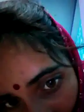 Snapshot of Pahadi_couple chatting on 11-21-25, 10:47 Pahadi couple online show from 11-21-25, 10:47