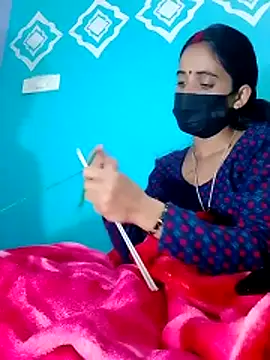 Snapshot of Pahadi_couple chatting on 11-28-25, 06:05 Pahadi couple online show from 11-28-25, 06:05