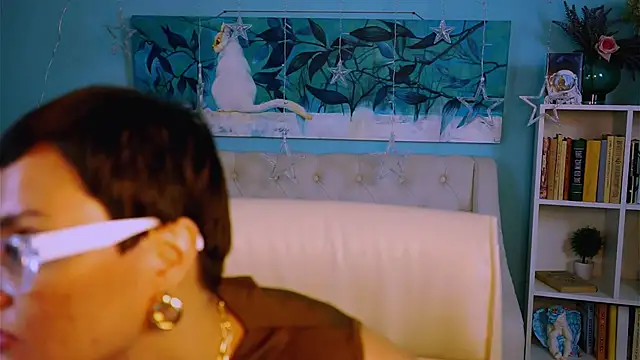 Snapshot of LauraDavidsons chatting on 09-19-25, 04:40 LauraDavidsons online show from 09-19-25, 04:40