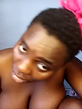 Snapshot of TheSpiceyQueen chatting on 09-30-25, 06:07 TheSpiceyQueen online show from 09-30-25, 06:07