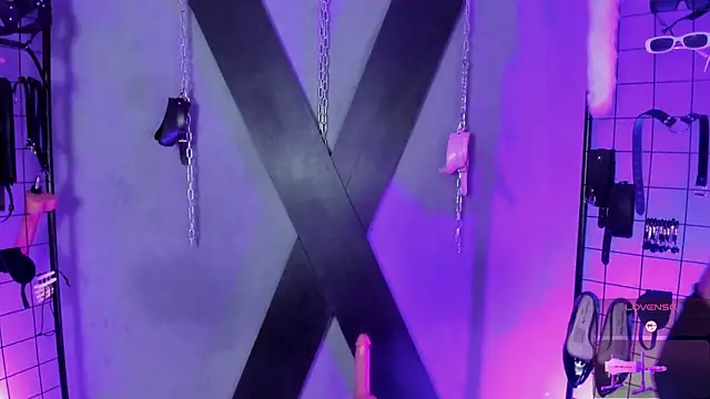 MissKara Ariana bdsm online show from 12-05-25, 10:57