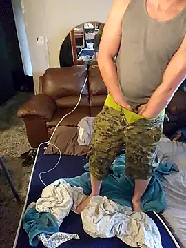 Bigloafy1 online show from 09-13-25, 04:29