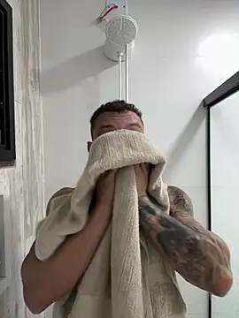 Snapshot of alegriadodia chatting on 10-06-25, 01:47 alegriadodia online show from 10-06-25, 01:47