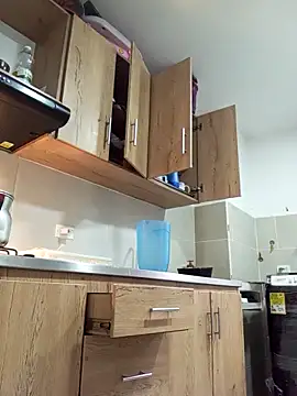 Snapshot of Alisson_Morgann chatting on 12-18-25, 12:00 Alisson Morgann online show from 12-18-25, 12:00