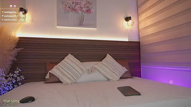 Snapshot of cinthia_jones2 chatting on 10-10-25, 09:41 cinthia jones2 online show from 10-10-25, 09:41